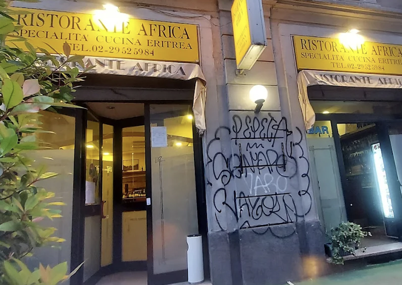 Ristorante Africa - Via Lazzaro Palazzi, 9, 20124 Milano MI, Italy - BEST AFRICAN CUISINE RESTAURANTS IN MILANO ITALY - AFRICAN FOOD MILANO ITALY - FISH RESTAURANTS MILANO